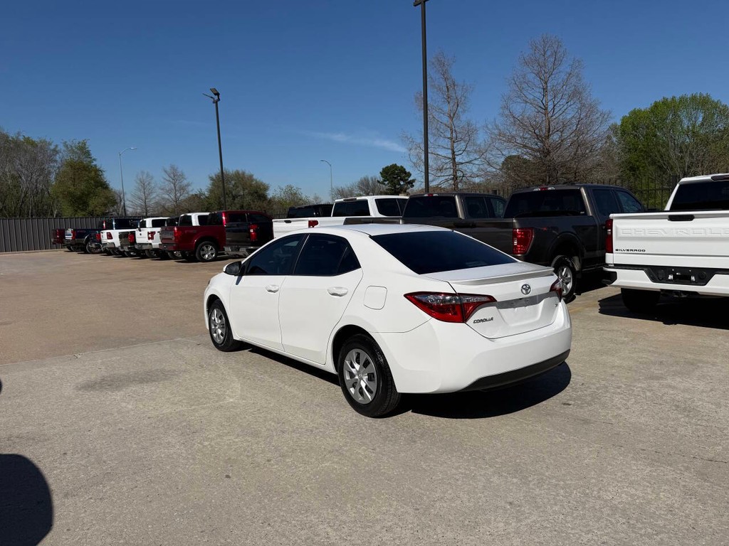 Toyota Corolla Vehicle Full-screen Gallery Image 04