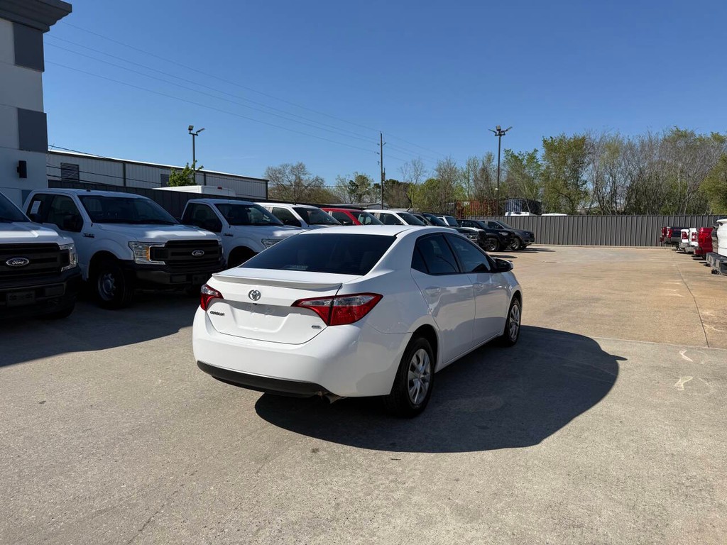 Toyota Corolla Vehicle Full-screen Gallery Image 05