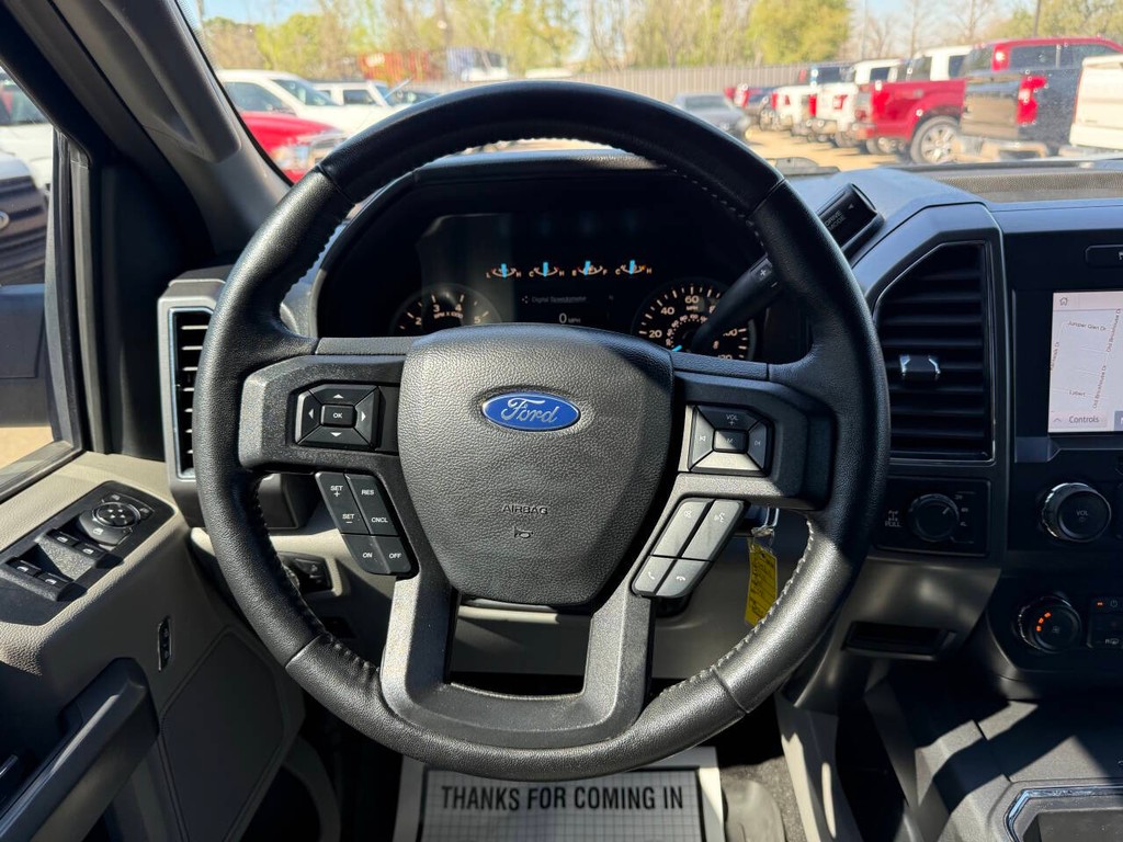 Ford F-150 Vehicle Full-screen Gallery Image 23