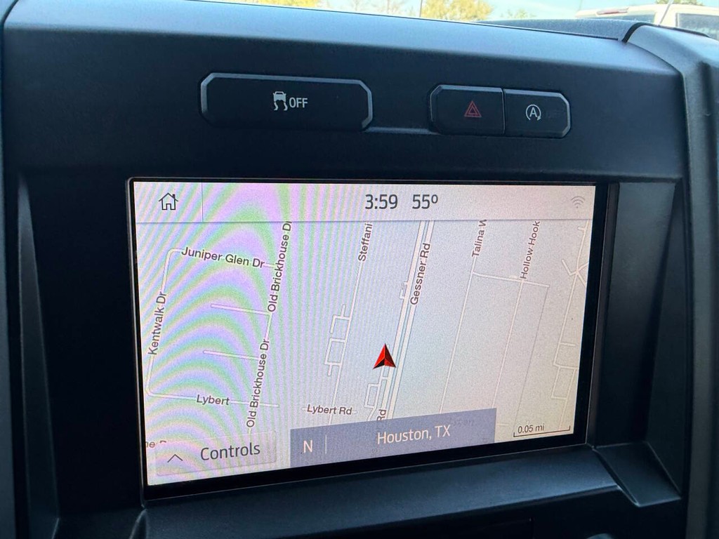 Ford F-150 Vehicle Full-screen Gallery Image 26