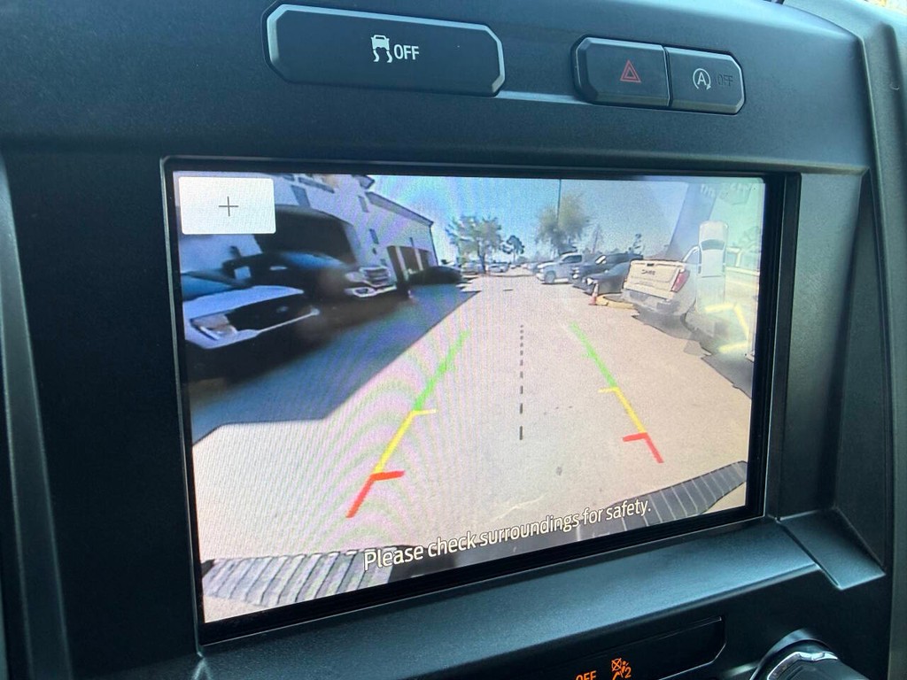 Ford F-150 Vehicle Full-screen Gallery Image 27