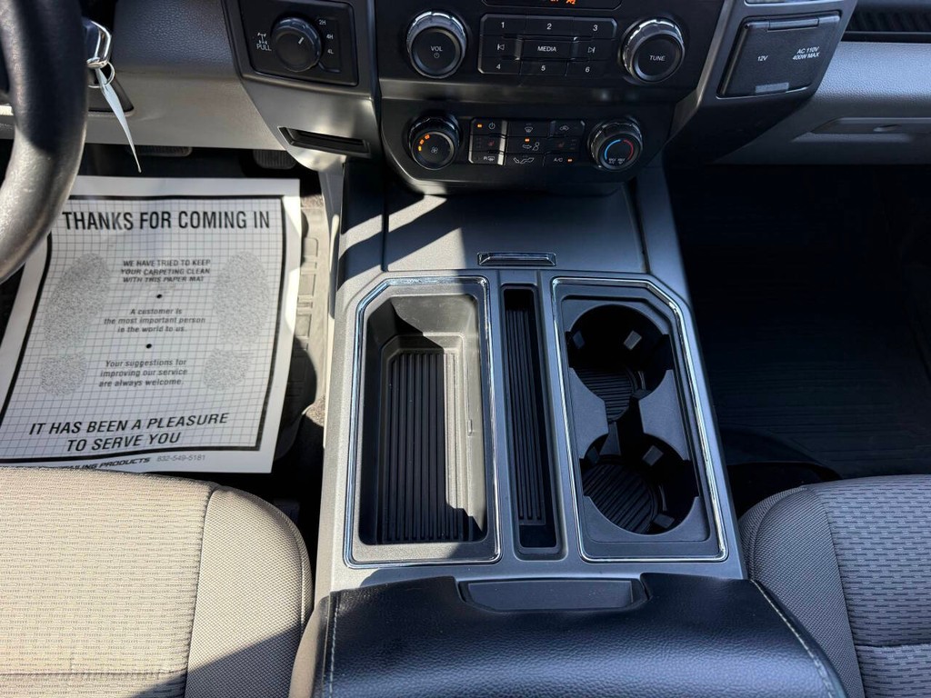 Ford F-150 Vehicle Full-screen Gallery Image 29