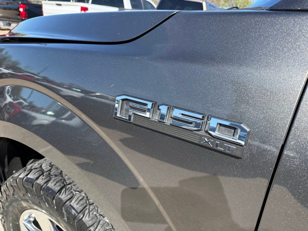 Ford F-150 Vehicle Full-screen Gallery Image 37