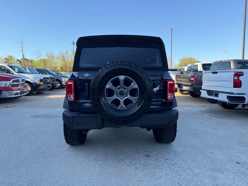 Ford Bronco Vehicle Full-screen Gallery Image 40