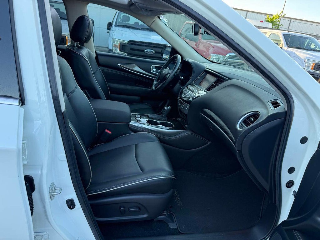 INFINITI QX60 Vehicle Full-screen Gallery Image 10