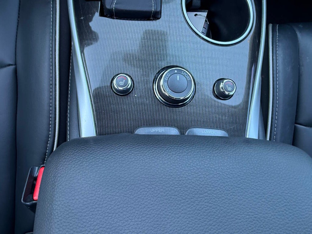 INFINITI QX60 Vehicle Full-screen Gallery Image 31