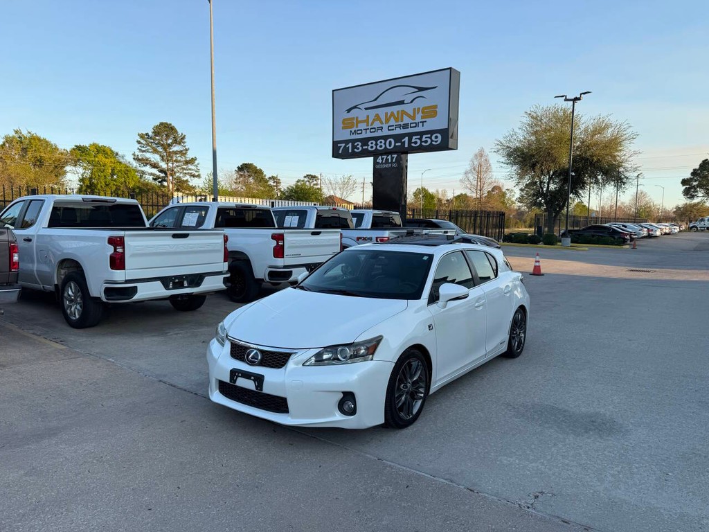 Lexus CT 200h Vehicle Full-screen Gallery Image 42