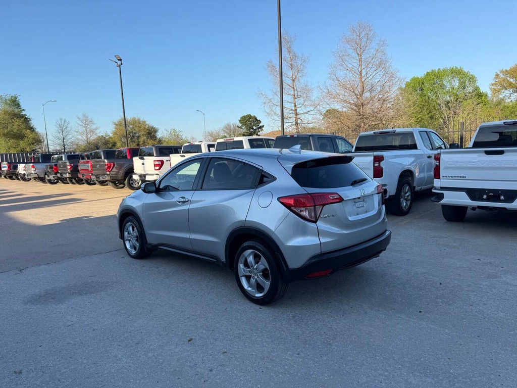 Honda HR-V Vehicle Full-screen Gallery Image 04