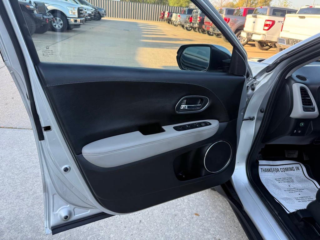 Honda HR-V Vehicle Full-screen Gallery Image 08