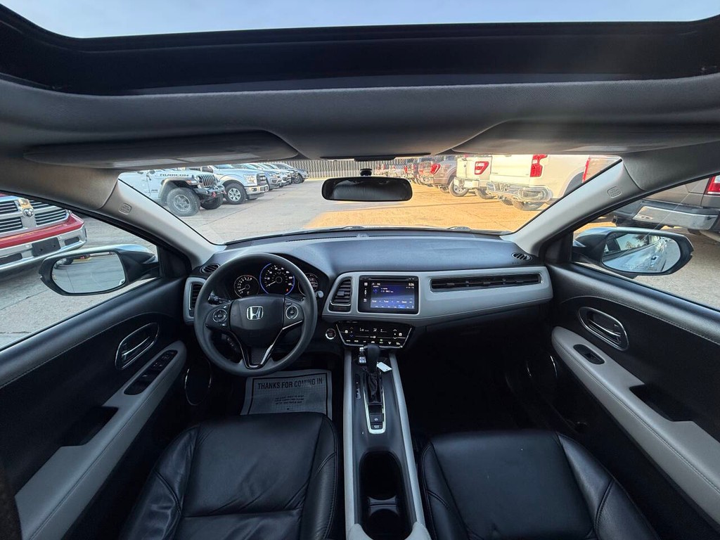 Honda HR-V Vehicle Full-screen Gallery Image 18