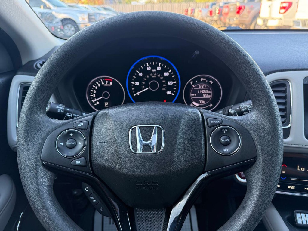 Honda HR-V Vehicle Full-screen Gallery Image 23