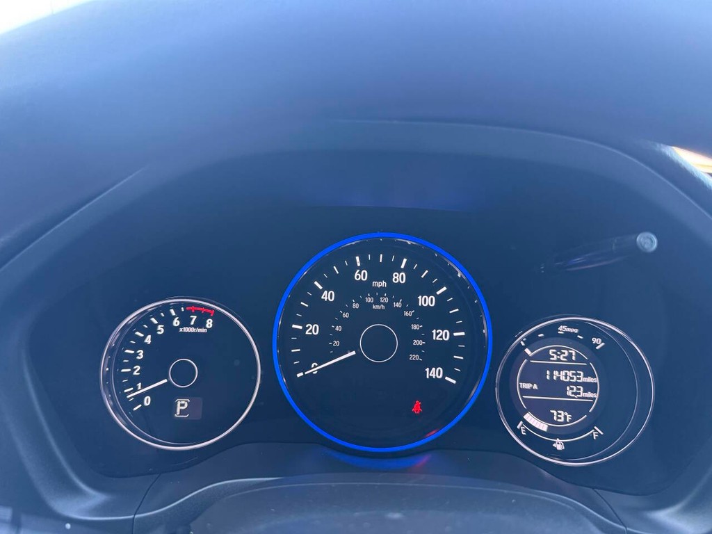 Honda HR-V Vehicle Full-screen Gallery Image 31