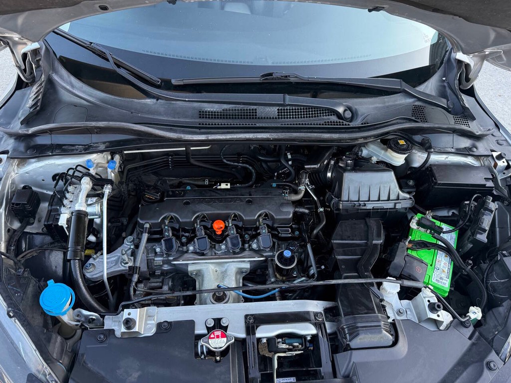 Honda HR-V Vehicle Full-screen Gallery Image 35