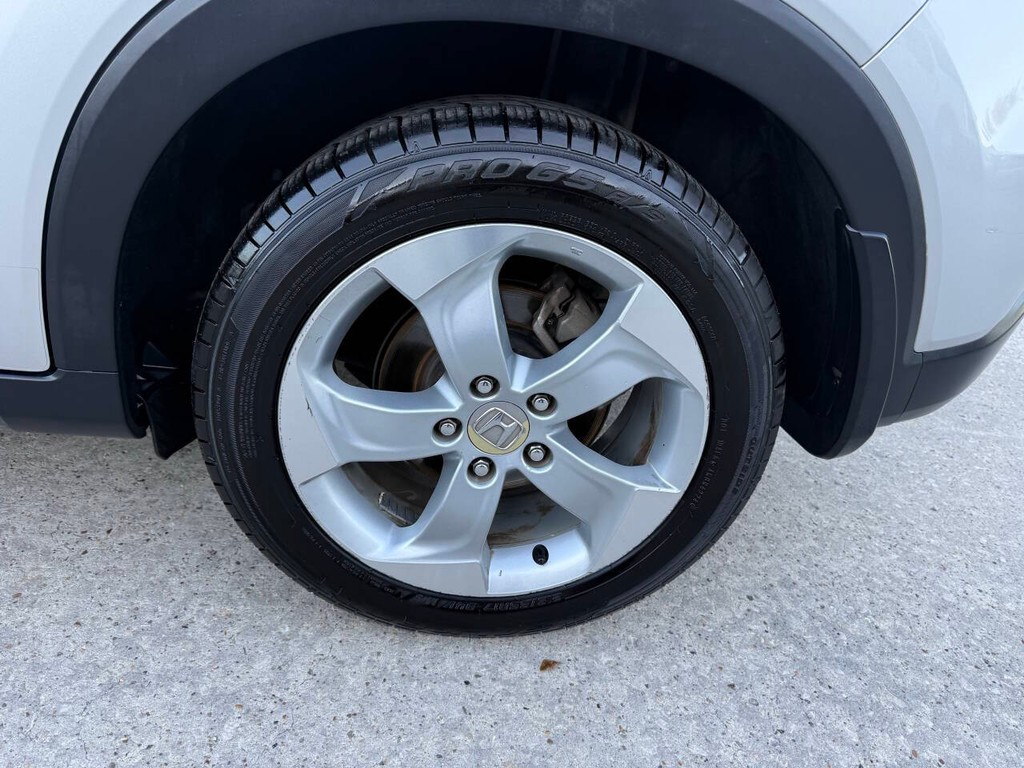 Honda HR-V Vehicle Full-screen Gallery Image 36