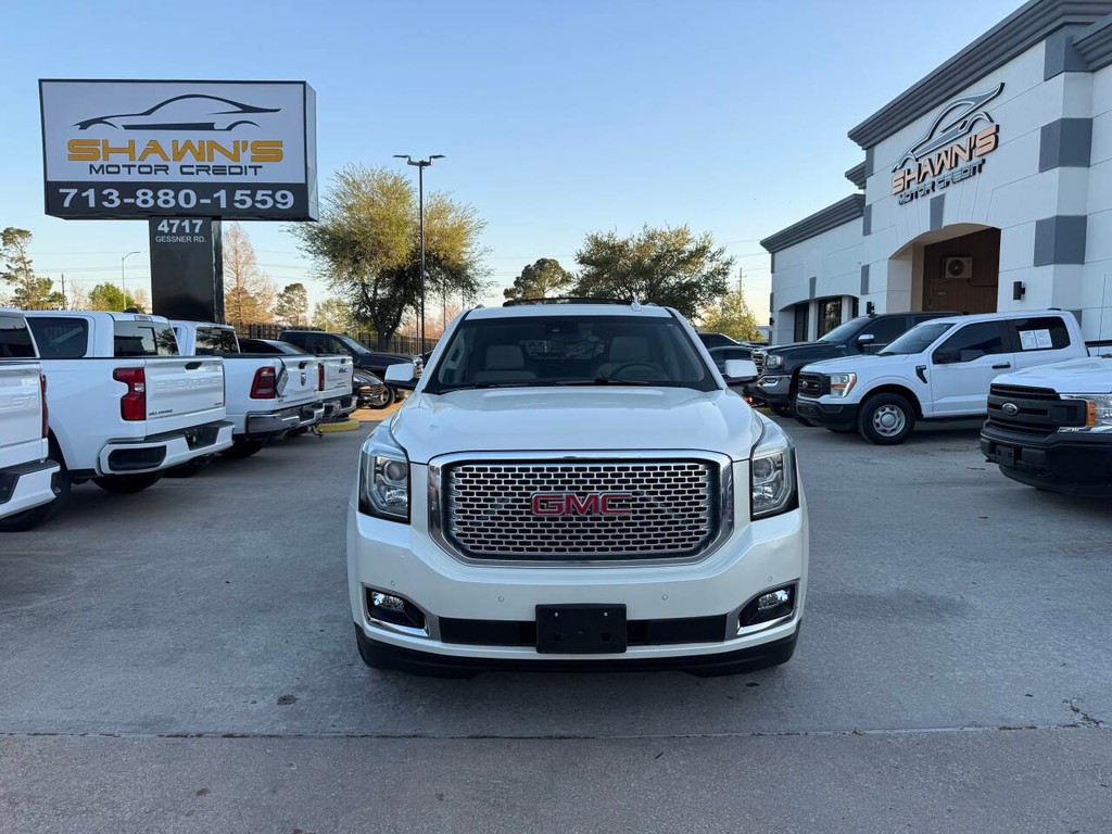 GMC Yukon XL Vehicle Full-screen Gallery Image 40