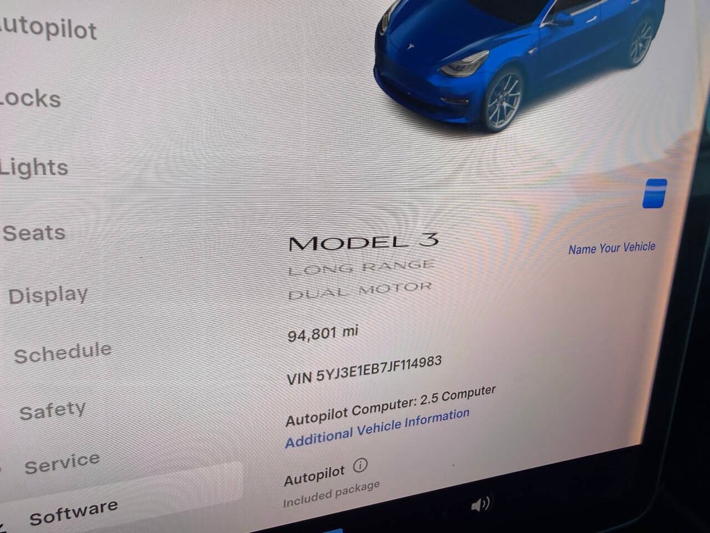 Tesla Model 3 Vehicle Full-screen Gallery Image 27