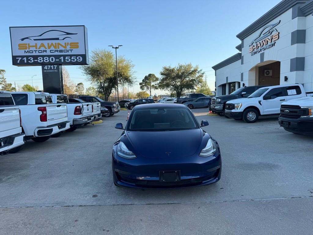 Tesla Model 3 Vehicle Full-screen Gallery Image 39