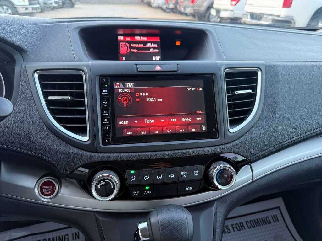 Toyota Highlander Vehicle Full-screen Gallery Image 27