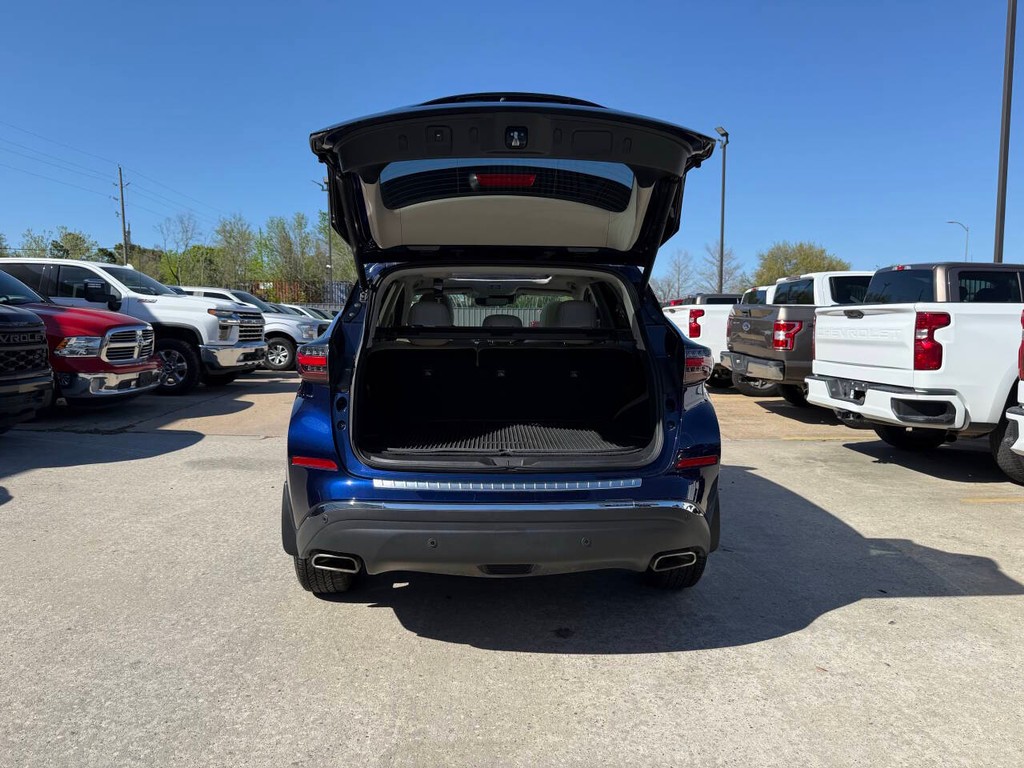 Nissan Murano Vehicle Full-screen Gallery Image 37