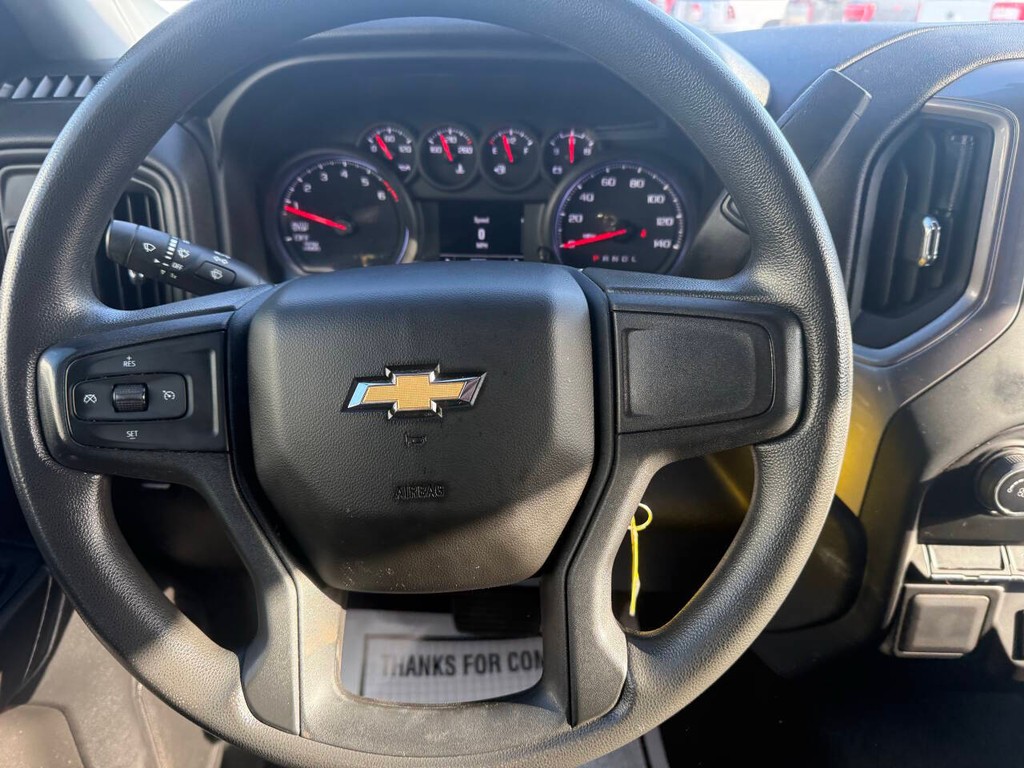 Chevrolet Silverado 1500 LTD Vehicle Full-screen Gallery Image 23