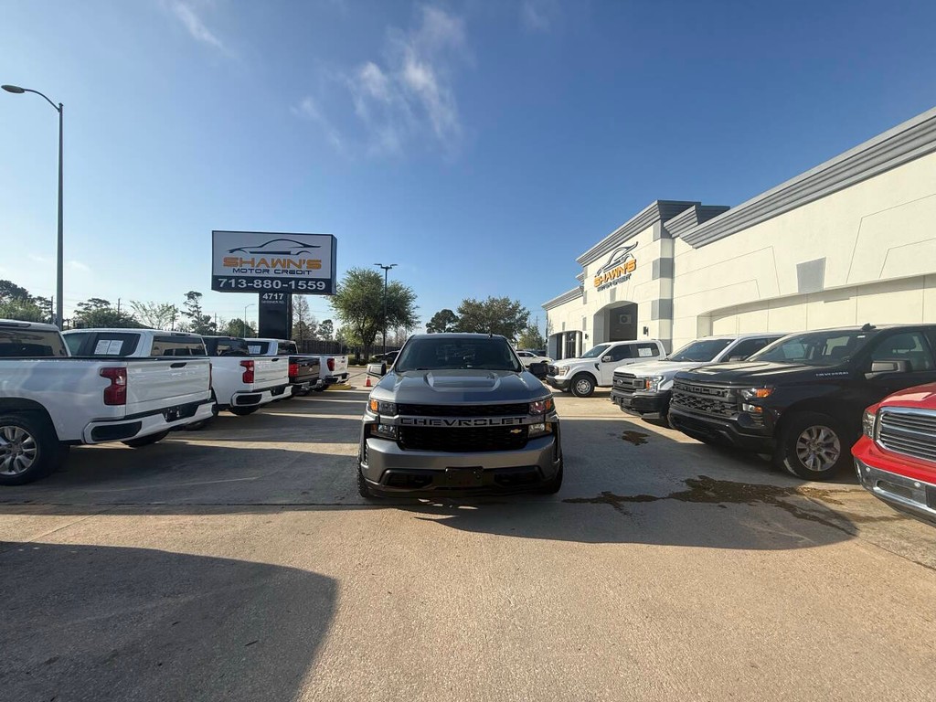 Chevrolet Silverado 1500 LTD Vehicle Full-screen Gallery Image 40