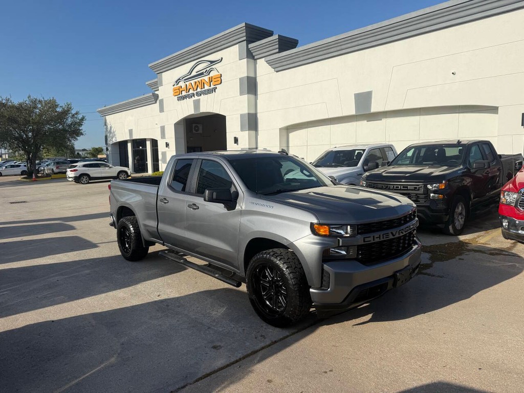 Chevrolet Silverado 1500 LTD Vehicle Full-screen Gallery Image 41