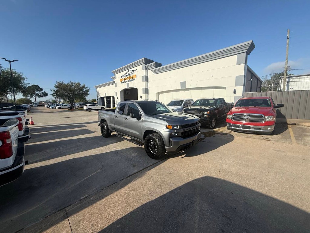 Chevrolet Silverado 1500 LTD Vehicle Full-screen Gallery Image 43