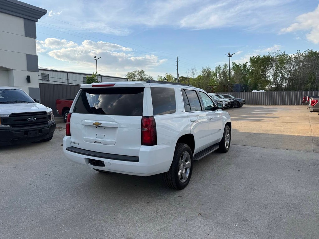 Chevrolet Tahoe Vehicle Full-screen Gallery Image 05