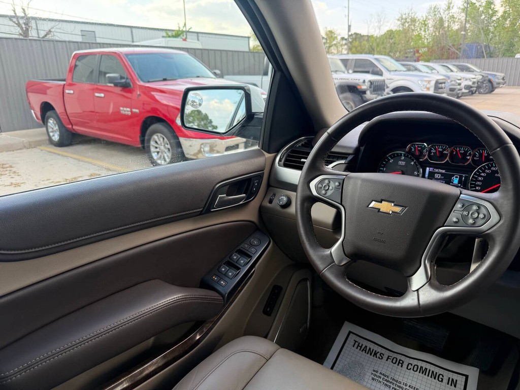 Chevrolet Tahoe Vehicle Full-screen Gallery Image 21