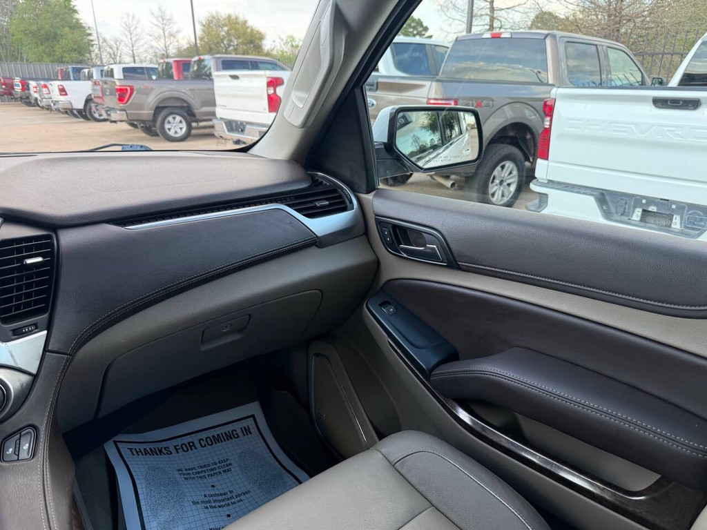 Chevrolet Tahoe Vehicle Full-screen Gallery Image 22