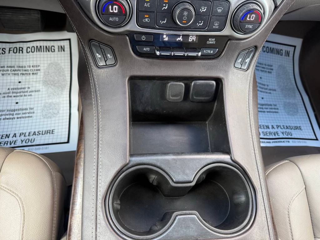 Chevrolet Tahoe Vehicle Full-screen Gallery Image 32