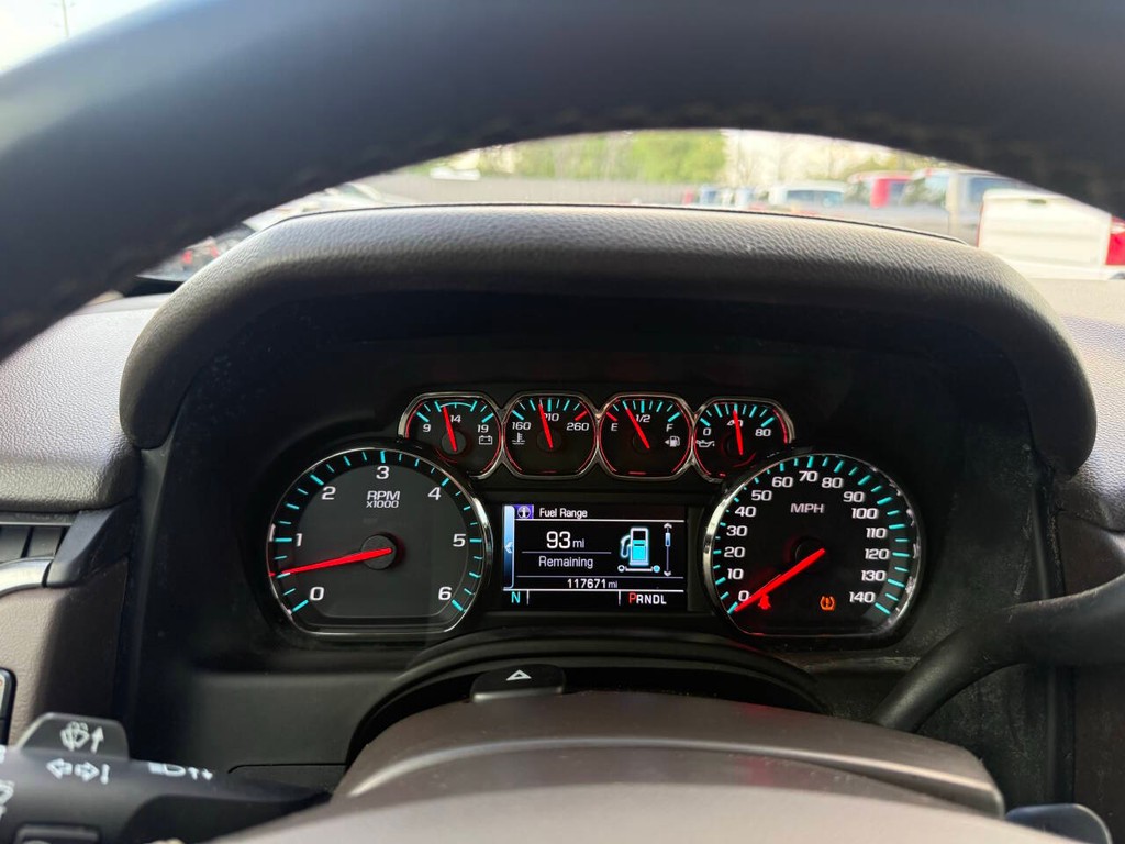 Chevrolet Tahoe Vehicle Full-screen Gallery Image 34