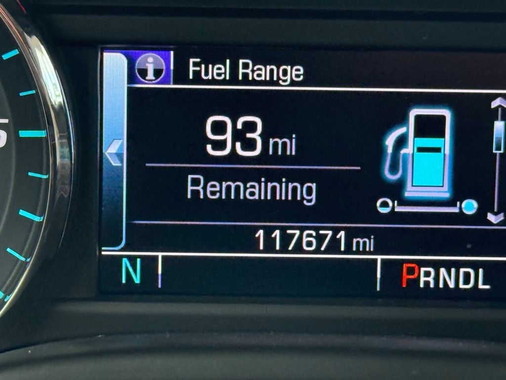 Chevrolet Tahoe Vehicle Full-screen Gallery Image 35