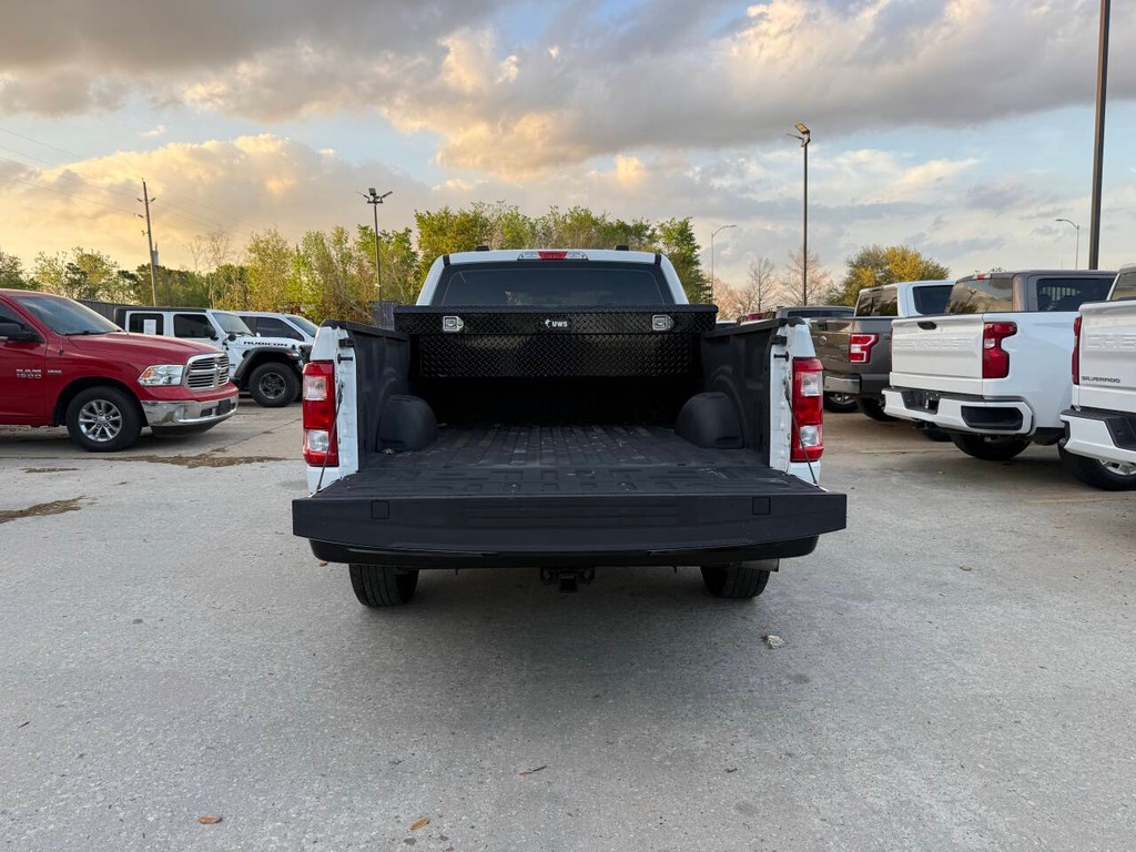 Ford F-150 Vehicle Full-screen Gallery Image 29