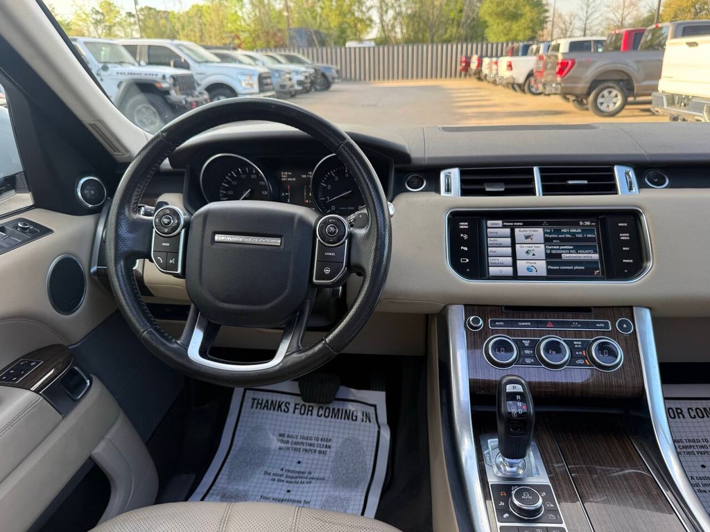 Land Rover Range Rover Sport Vehicle Full-screen Gallery Image 21