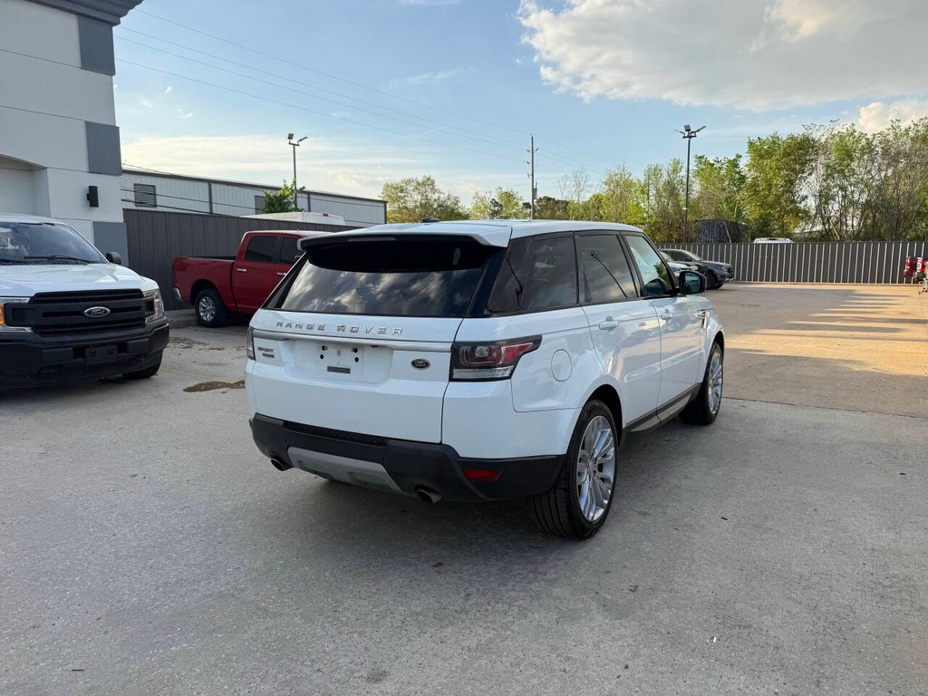 Land Rover Range Rover Sport Vehicle Full-screen Gallery Image 05