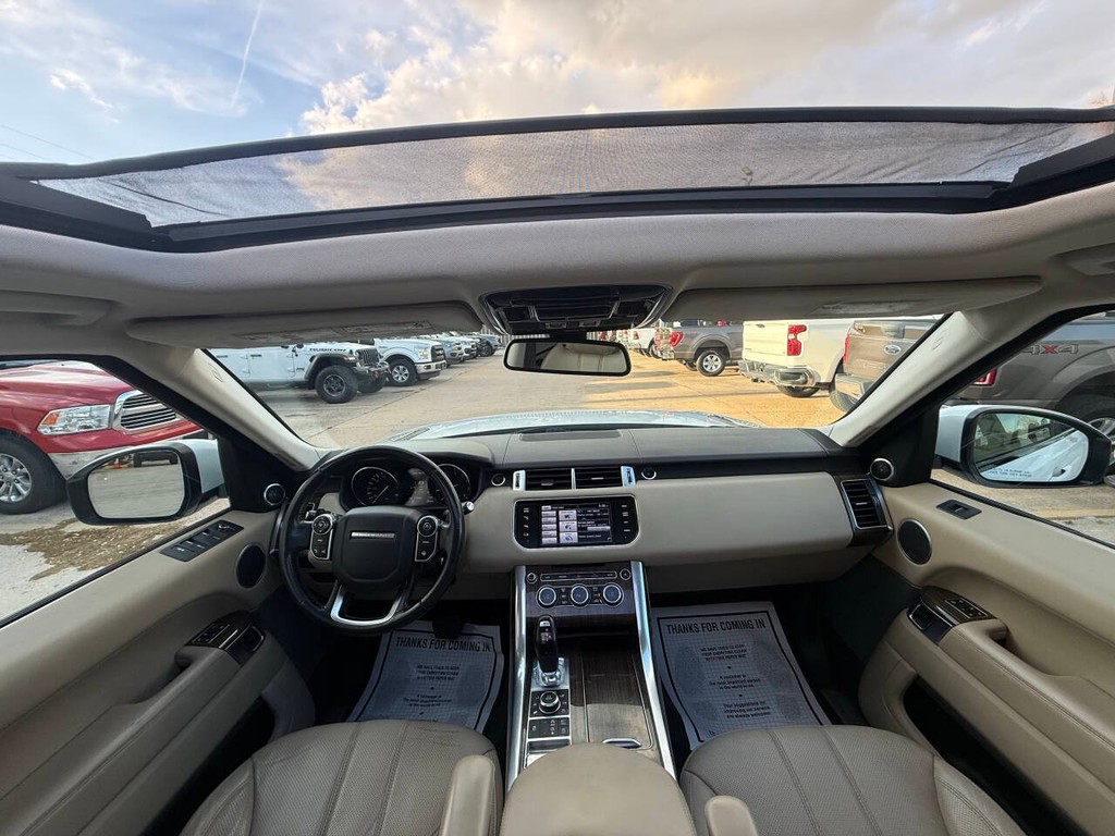 Land Rover Range Rover Sport Vehicle Full-screen Gallery Image 18