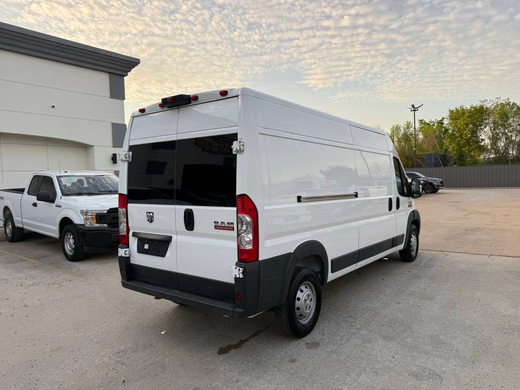 Ram ProMaster Cargo Van Vehicle Full-screen Gallery Image 05