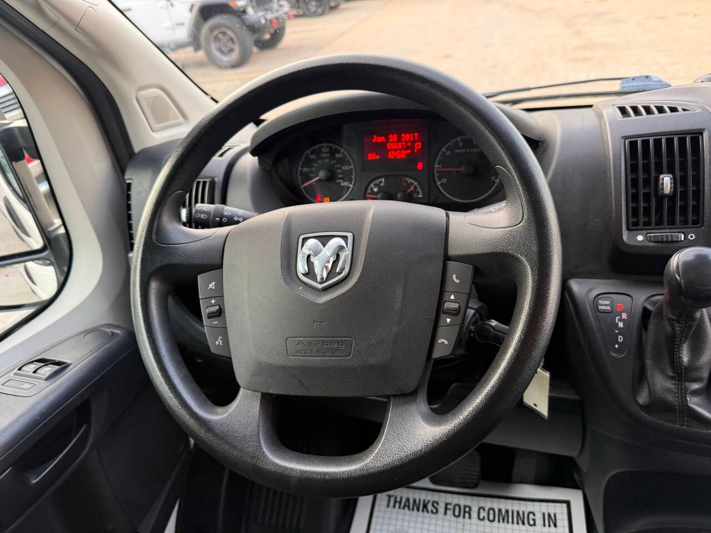 Ram ProMaster Cargo Van Vehicle Full-screen Gallery Image 15