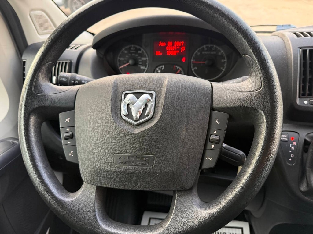 Ram ProMaster Cargo Van Vehicle Full-screen Gallery Image 16