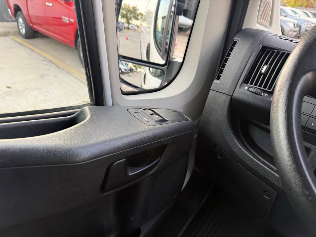 Ram ProMaster Cargo Van Vehicle Full-screen Gallery Image 21
