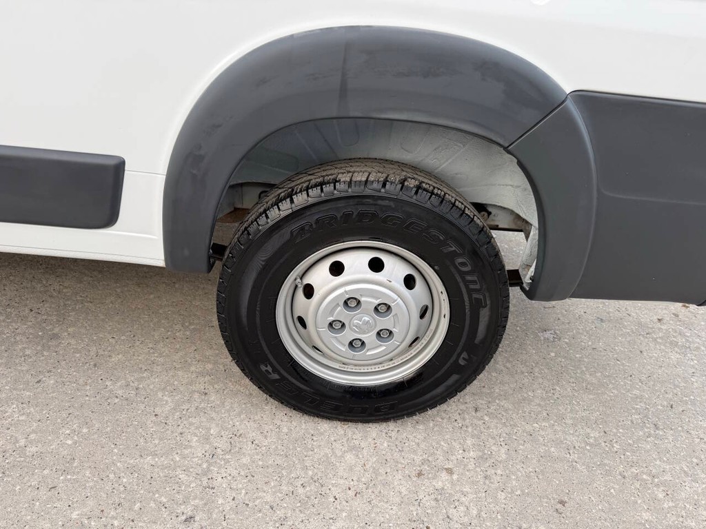 Ram ProMaster Cargo Van Vehicle Full-screen Gallery Image 26