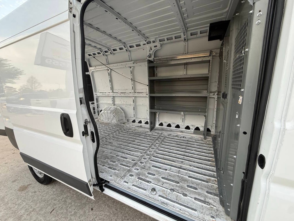 Ram ProMaster Cargo Van Vehicle Full-screen Gallery Image 27