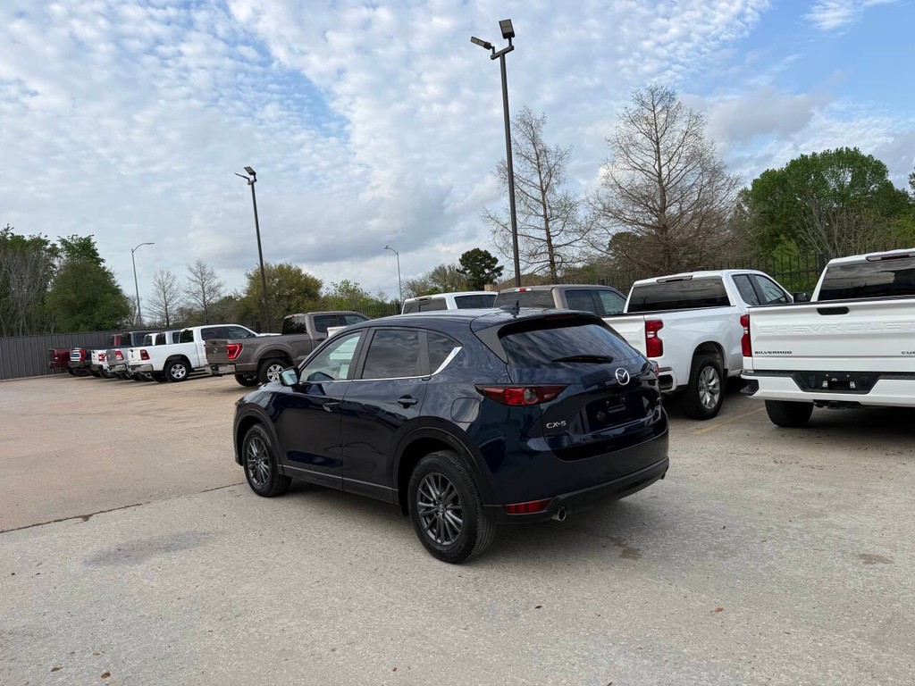 Mazda CX-5 Vehicle Full-screen Gallery Image 04