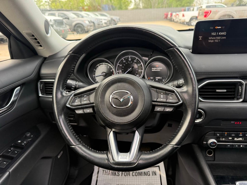 Mazda CX-5 Vehicle Full-screen Gallery Image 22