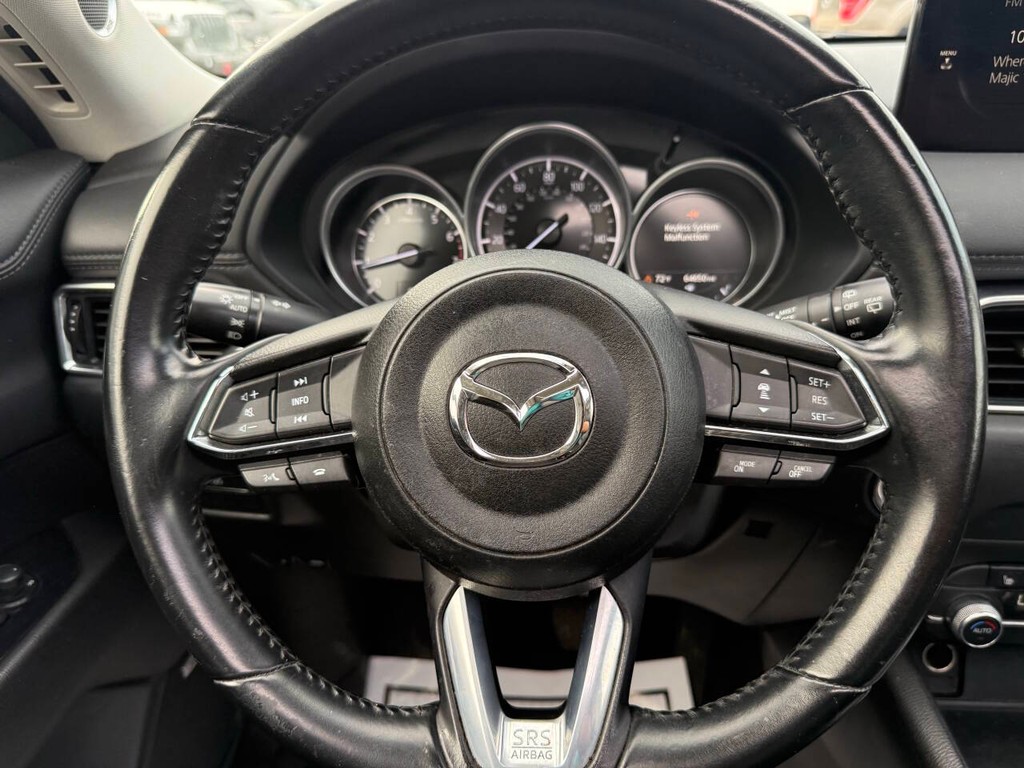 Mazda CX-5 Vehicle Full-screen Gallery Image 23