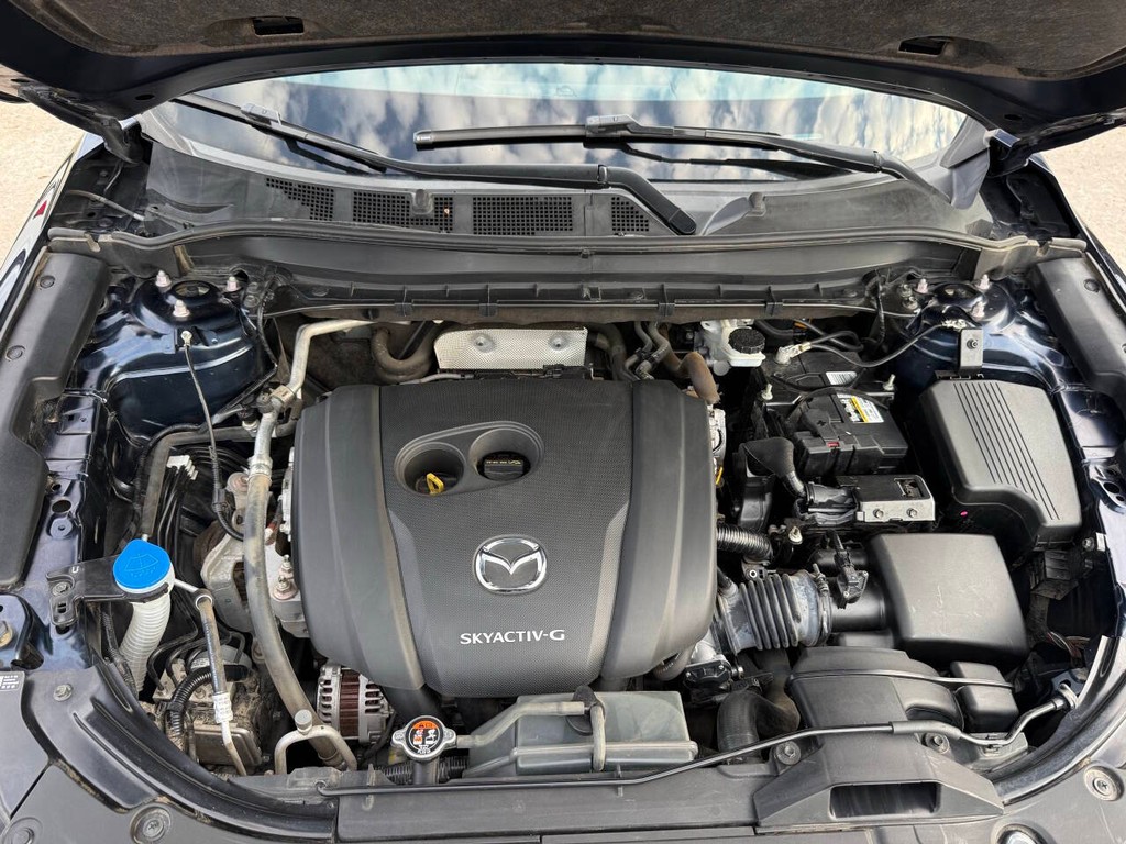 Mazda CX-5 Vehicle Full-screen Gallery Image 34