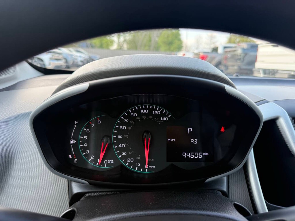 Chevrolet Sonic Vehicle Full-screen Gallery Image 31