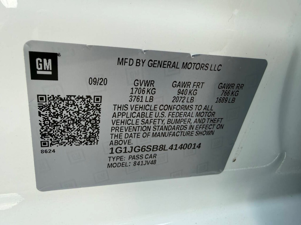 Chevrolet Sonic Vehicle Full-screen Gallery Image 33