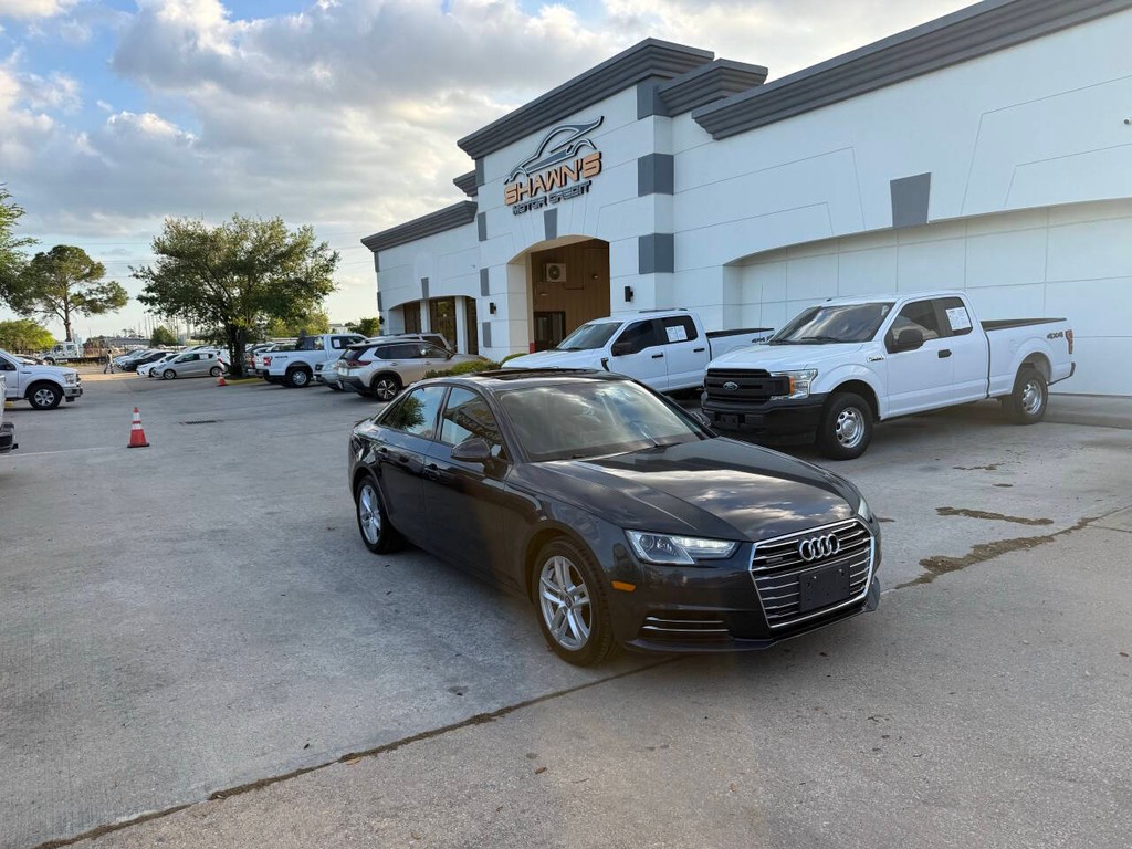 Audi A4 Vehicle Full-screen Gallery Image 41